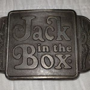 Belt buckle
